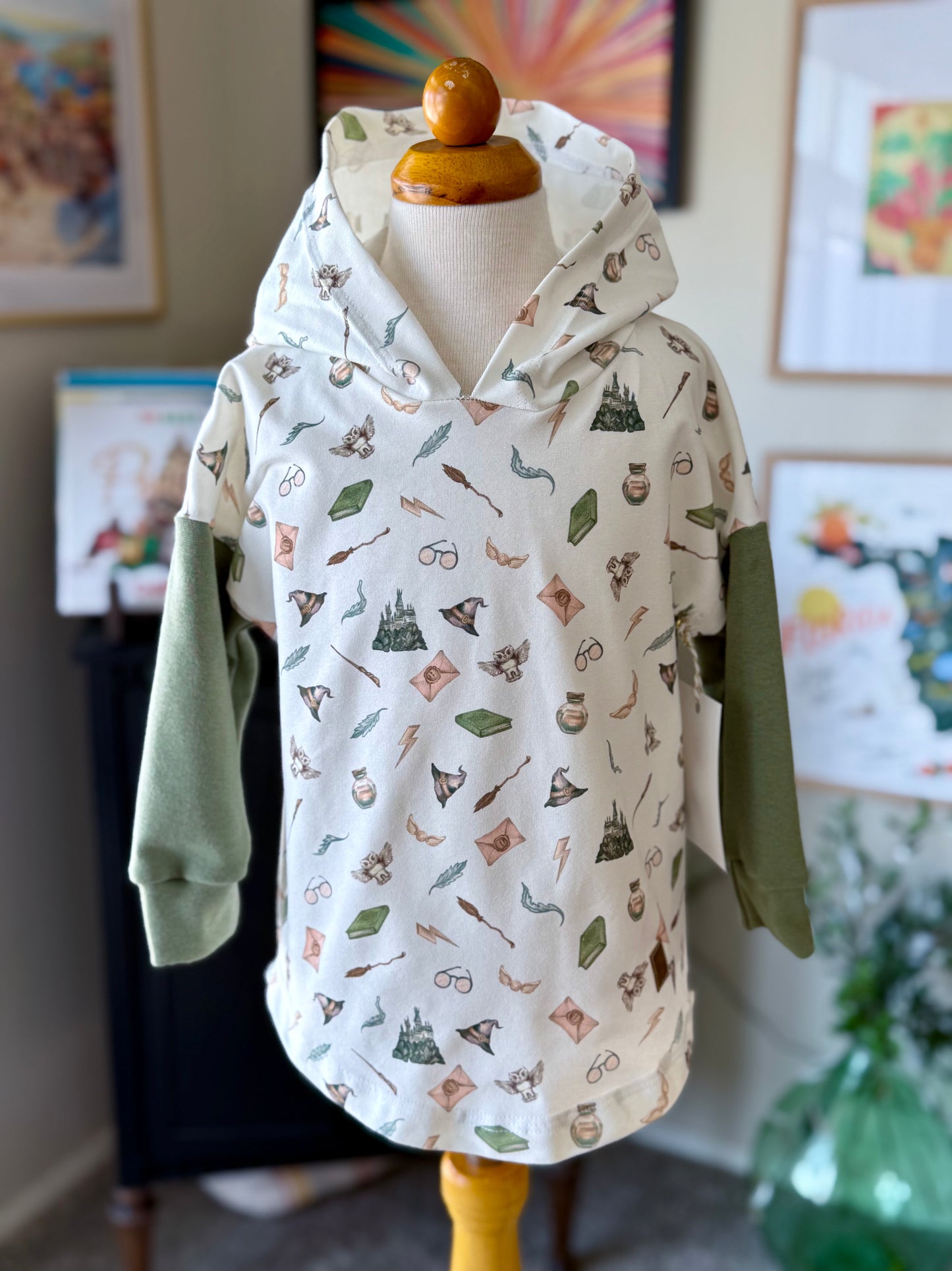 Magical hooded tee