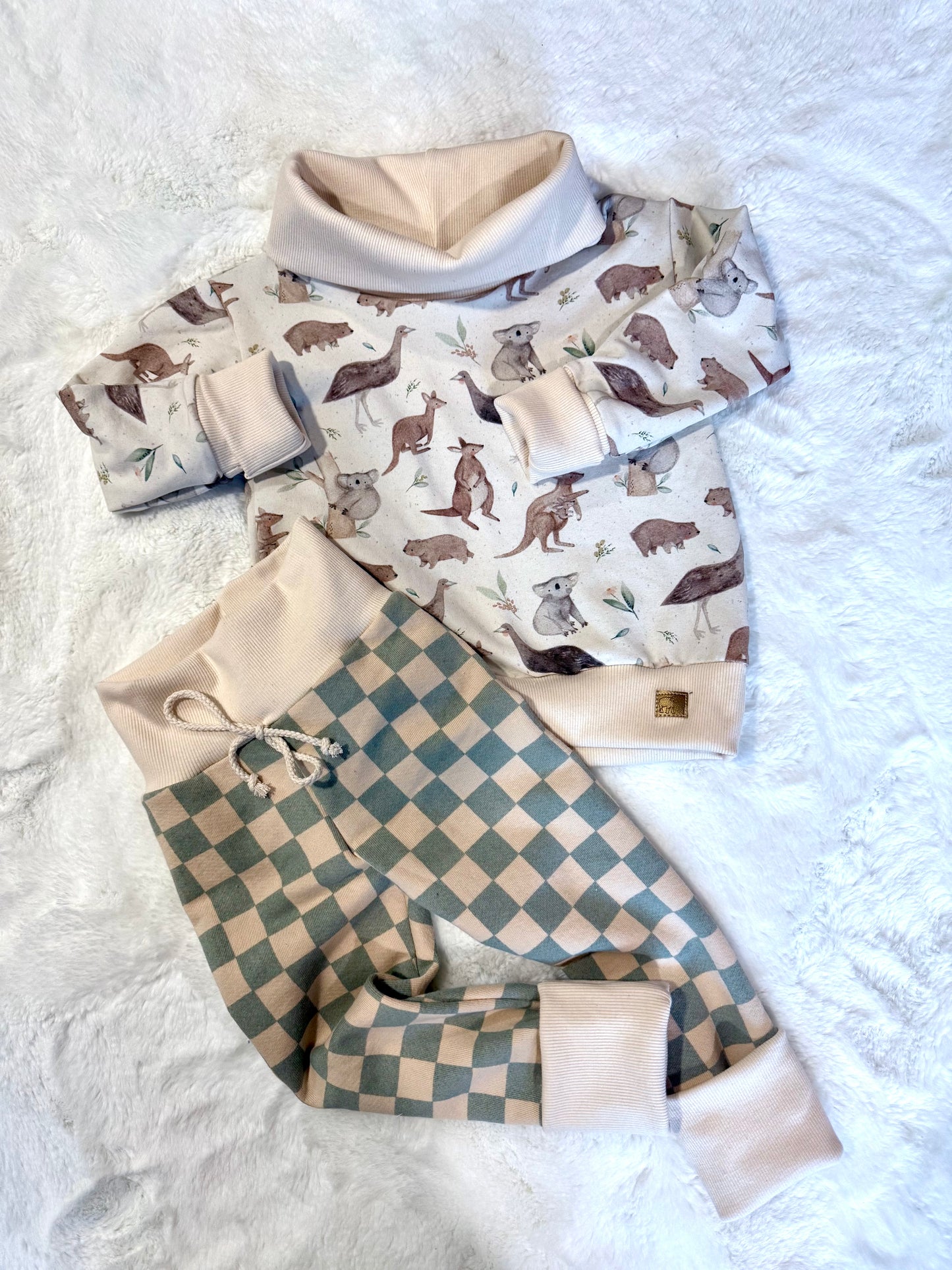 Down Under Lounge Set