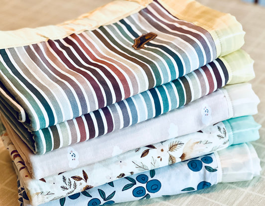 Layered Cotton Blankets with Satin Edging